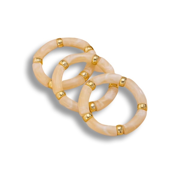 Elegant Cream and Gold Resin Bracelet Set - Picture 9 of 10